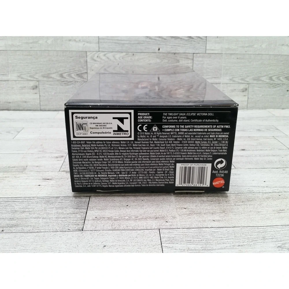 Twilight Saga Eclipse Victoria Barbie Doll Pink Label 2010 Mattel Collector New